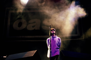 Oasis (c) Roberta Parkin / Redferns / Getty Images Oasis