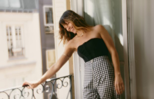 Melody's Echo Chamber (c) Diane Sagnier Melody's Echo Chamber